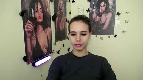 Stacy online show from 09-14-25, 06:23