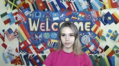 Stacy online show from 09-19-25, 06:26