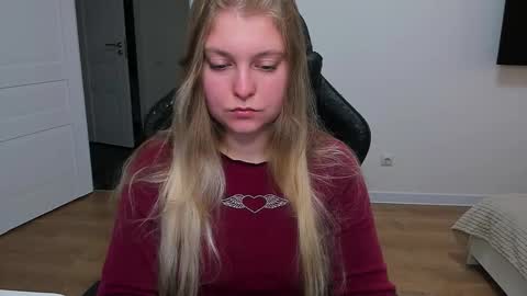 Snapshot of stacy_miraclee chatting on 09-30-25, 03:17 Stacy online show from 09-30-25, 03:17