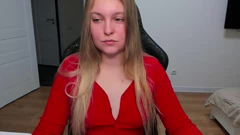 Snapshot of stacy_miraclee chatting on 10-20-25, 04:18 Stacy online show from 10-20-25, 04:18