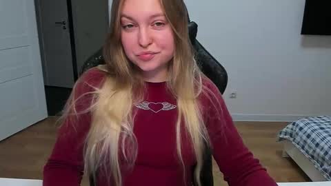 Snapshot of stacy_miraclee chatting on 11-07-25, 04:29 Stacy online show from 11-07-25, 04:29