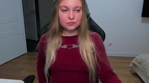 Snapshot of stacy_miraclee chatting on 11-14-25, 04:28 Stacy online show from 11-14-25, 04:28