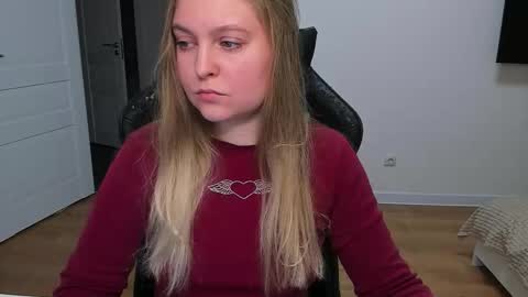 Snapshot of stacy_miraclee chatting on 11-26-25, 03:46 Stacy online show from 11-26-25, 03:46