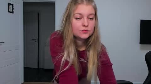 Snapshot of stacy_miraclee chatting on 11-30-25, 11:36 Stacy online show from 11-30-25, 11:36