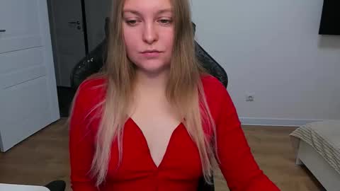 Snapshot of stacy_miraclee chatting on 12-04-25, 10:35 Stacy online show from 12-04-25, 10:35