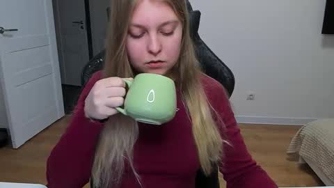 Snapshot of stacy_miraclee chatting on 02-06-26, 02:42 Stacy online show from 02-06-26, 02:42