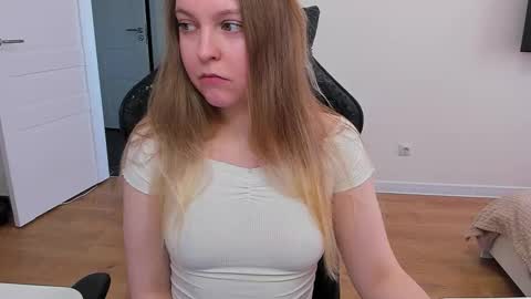 Snapshot of stacy_miraclee chatting on 02-23-26, 10:45 Stacy online show from 02-23-26, 10:45