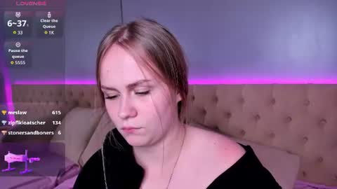 STACY online show from 06-11-26, 12:32