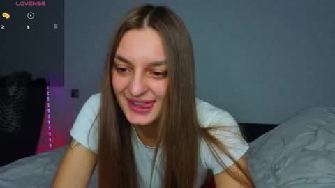 Sexy lips online show from 08-09-26, 09:09