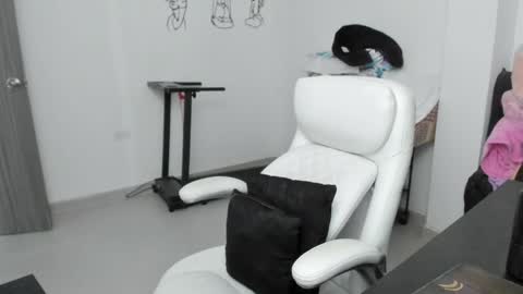 Zulma Yisset online show from 04-21-26, 02:51