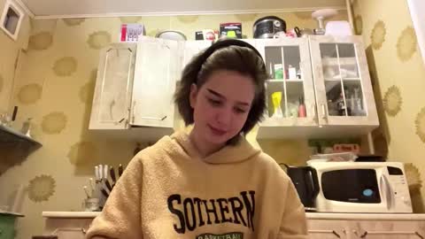 Emma online show from 03-07-26, 09:56