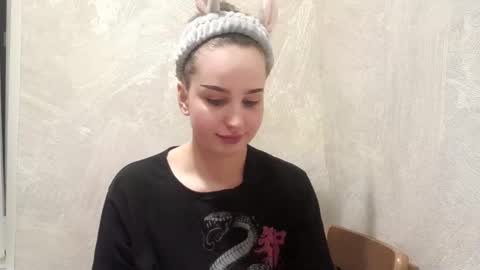 Emma online show from 03-13-26, 07:31