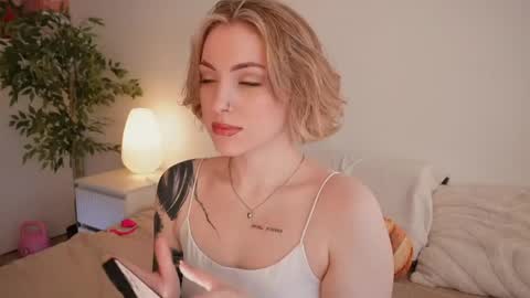 Kristina online show from 03-22-26, 01:14