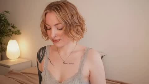 Kristina online show from 04-14-26, 01:39