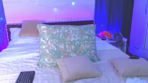 Madison online show from 03-08-26, 02:04