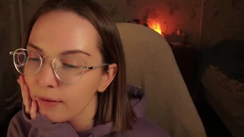 Alice online show from 02-04-25, 01:16