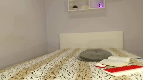 Snapshot of starfoxxxy1 chatting on 11-28-25, 08:17 Your fav Misteress and lover online show from 11-28-25, 08:17