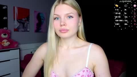 Caroline online show from 02-03-26, 09:25