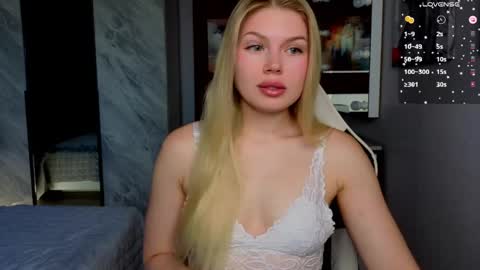 Caroline online show from 05-01-26, 03:00