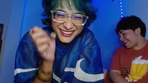 Snapshot of stars4spider_ chatting on 01-09-25, 07:10 online show from 01-09-25, 07:10