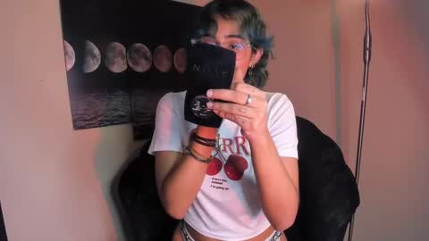 Snapshot of stars4spider_ chatting on 03-10-25, 11:49 online show from 03-10-25, 11:49