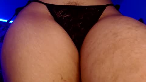 Snapshot of stars4spider_ chatting on 10-24-25, 09:22 online show from 10-24-25, 09:22