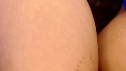 Snapshot of stars4spider_ chatting on 11-14-25, 02:38 online show from 11-14-25, 02:38