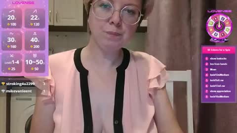 Snapshot of stasya_07 chatting on 12-06-24, 09:02 Stasya online show from 12-06-24, 09:02