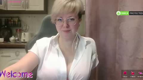Snapshot of stasya_07 chatting on 03-10-25, 08:34 Stasya online show from 03-10-25, 08:34