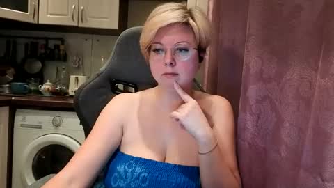 Snapshot of stasya_07 chatting on 02-19-26, 01:23 Stasya online show from 02-19-26, 01:23