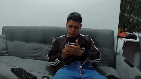 Snapshot of steban_jyj chatting on 10-29-25, 02:58 Katalleya and Steban online show from 10-29-25, 02:58