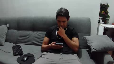 Snapshot of steban_jyj chatting on 01-19-26, 02:37 Katalleya and Steban online show from 01-19-26, 02:37