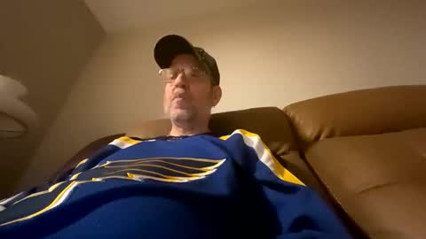 Snapshot of steel259373 chatting on 02-21-26, 04:02 steel259373 online show from 02-21-26, 04:02