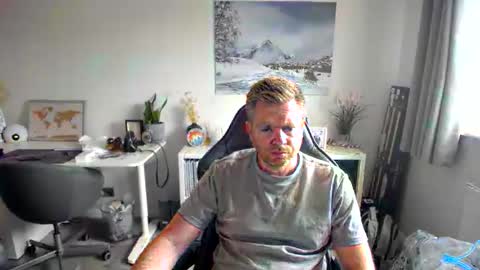Snapshot of steelk2010 chatting on 06-01-26, 12:40 steelk2010 online show from 06-01-26, 12:40