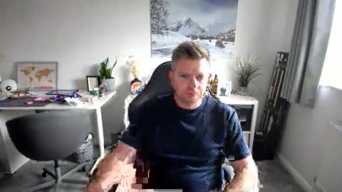 Snapshot of steelk2010 chatting on 06-06-26, 10:09 steelk2010 online show from 06-06-26, 10:09