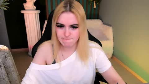 stef_nicks online show from 04-06-26, 09:10