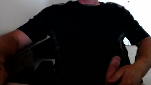 Snapshot of stefan2580 chatting on 06-17-26, 09:34 Stefan online show from 06-17-26, 09:34