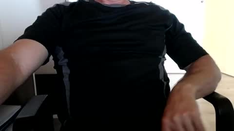 Snapshot of stefan2580 chatting on 06-30-26, 08:59 Stefan online show from 06-30-26, 08:59