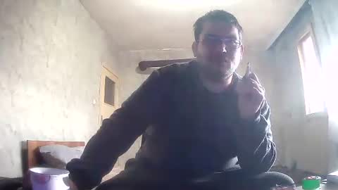 Snapshot of stefan90pt chatting on 12-12-24, 11:07 Stefan online show from 12-12-24, 11:07