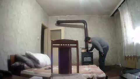 Snapshot of stefan90pt chatting on 01-22-25, 07:25 Stefan online show from 01-22-25, 07:25