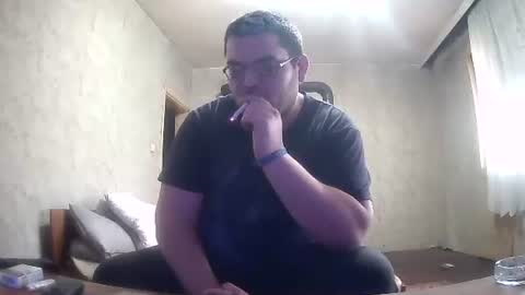 Snapshot of stefan90pt chatting on 02-15-25, 07:38 Stefan online show from 02-15-25, 07:38