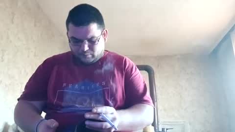 Snapshot of stefan90pt chatting on 03-05-25, 07:16 Stefan online show from 03-05-25, 07:16