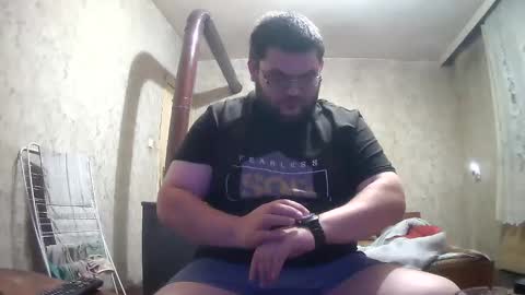 Snapshot of stefan90pt chatting on 10-26-25, 01:55 Stefan online show from 10-26-25, 01:55