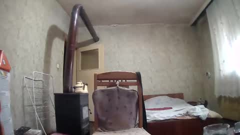 Snapshot of stefan90pt chatting on 11-18-25, 01:15 Stefan online show from 11-18-25, 01:15