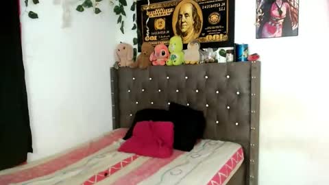 stefanny beautiful online show from 10-17-25, 02:04