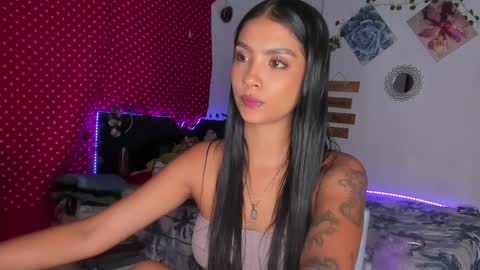 Im MiaIts my first day here  online show from 01-20-25, 01:18