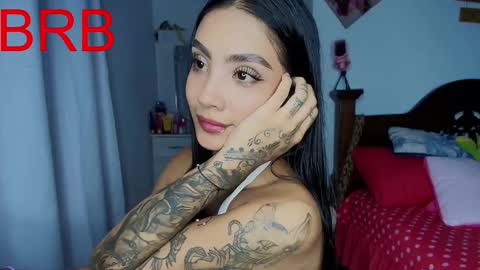 Im MiaIts my first day here  online show from 01-13-26, 12:05