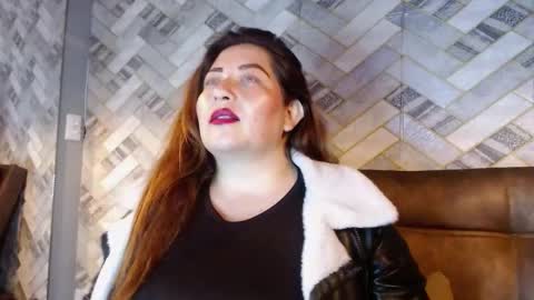 Snapshot of stefanny_red chatting on 02-17-26, 12:34 Stefanny online show from 02-17-26, 12:34