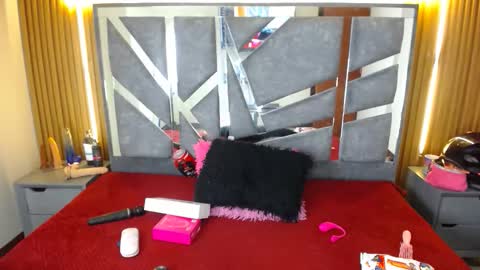 Snapshot of stefanvix202 chatting on 12-16-25, 05:12 Stefan online show from 12-16-25, 05:12