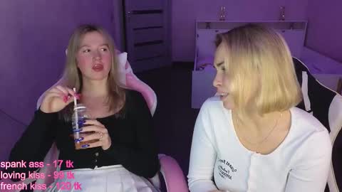 stefany_and_bettany online show from 10-25-25, 04:02